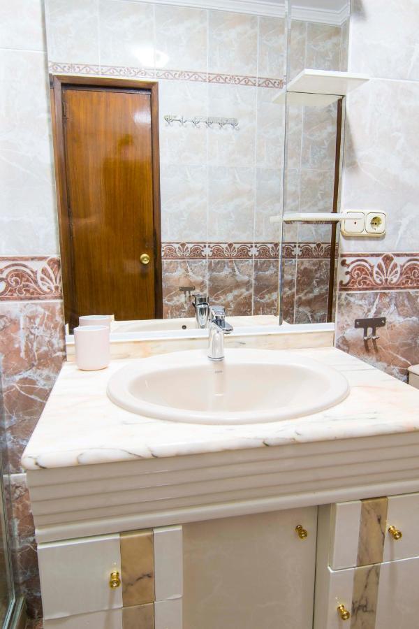 Letmalaga Economy Compasアパートメント エクステリア 写真